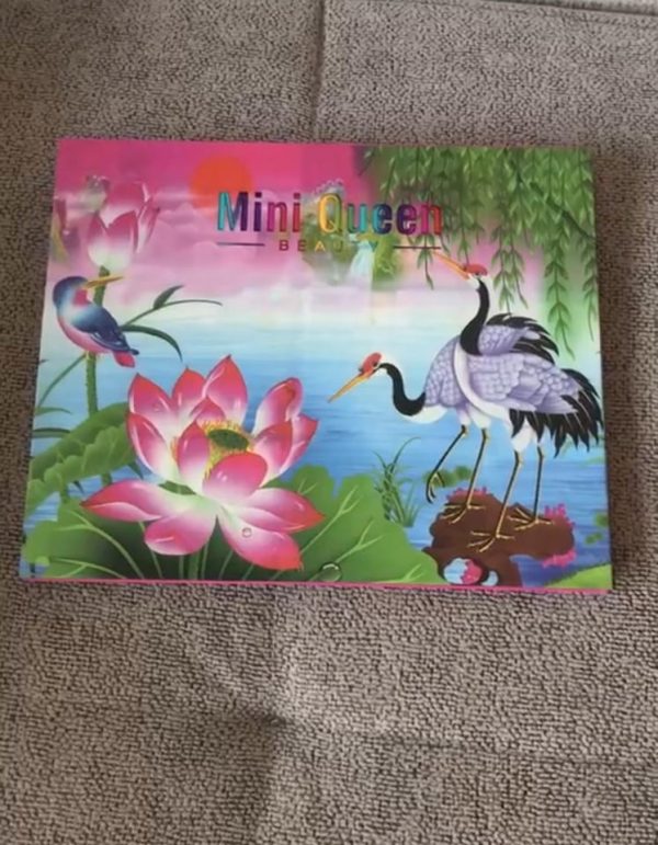 Mini Queen Eye Shadow Kit - Image 2