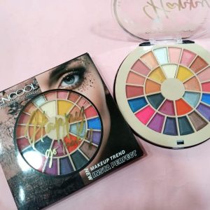 Seven Cool Eye Shadow Kit