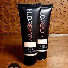 Huda Beauty Foundation Tube