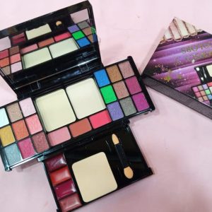 Kiss Touch Makeup Kit