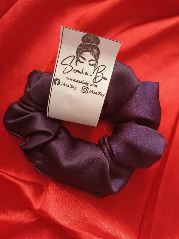 deep purple scrunchie